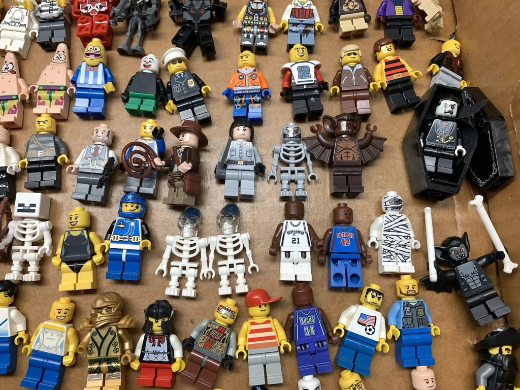 Lego HUGE 425-500 Minifigures Lot! DC LOTR POTC MOVIE STAR WARS HP & More! LOOK!